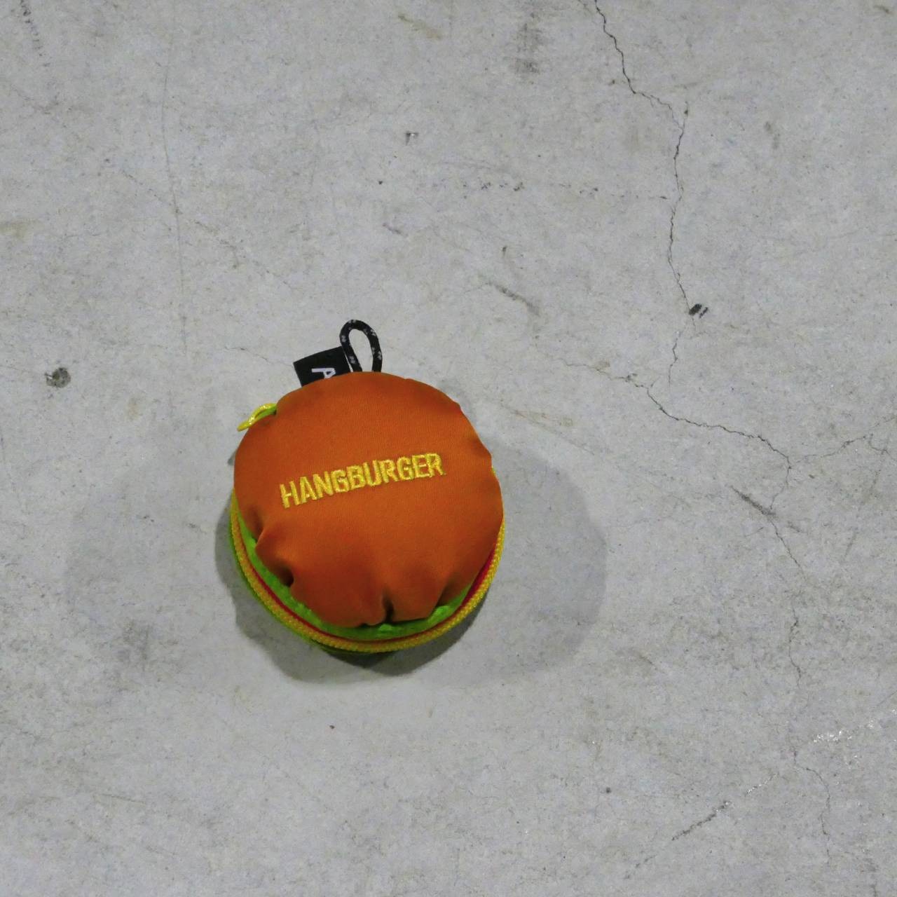 ASOMATOUS ポーチ ド バーガー チーズ